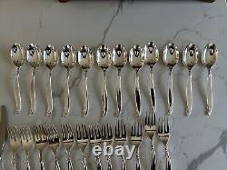 1847 Rogers Bros Leilani 80 Piece Silverplate Flatware Set For 12 Box WithDrawer