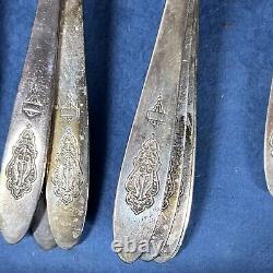 Birds of Paradise Community Silverware 34 Pieces by Oneida Silver Plate 1923 Vtg