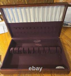 Onieda Nobility Plate Silverware Caprice Design. 55 Pieces. Paperwork. Wood Box
