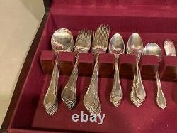 Rogers Bros 1847 Remembrance 59 Piece Silver Plate Silverware Set
