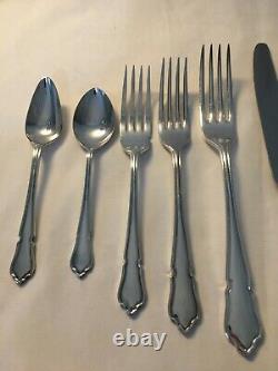 Vintage Walker & Hall Silver Plate 102 Piece Cutlery Set 8 Place Settings